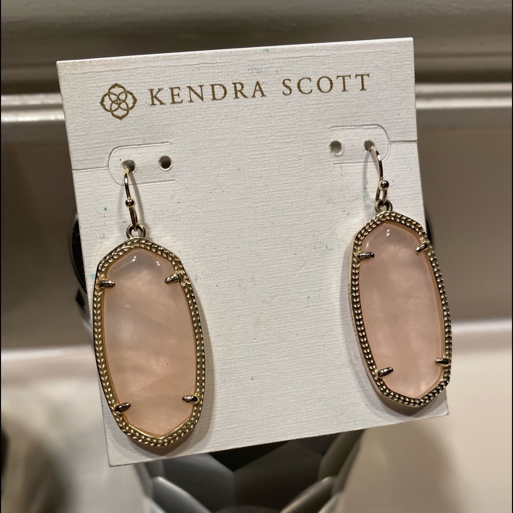 Kendra Scottt Elle Dangle Rose Quartz Earrings